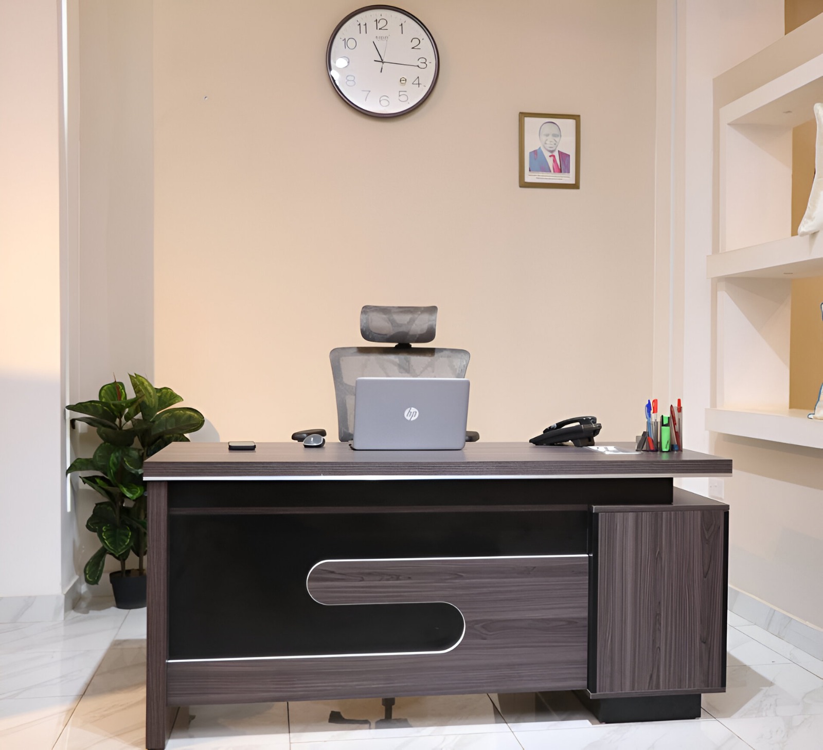 Modern Executive 1.6m Desk