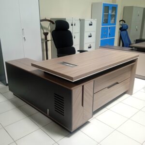 High-End 1.6m Executive Desk