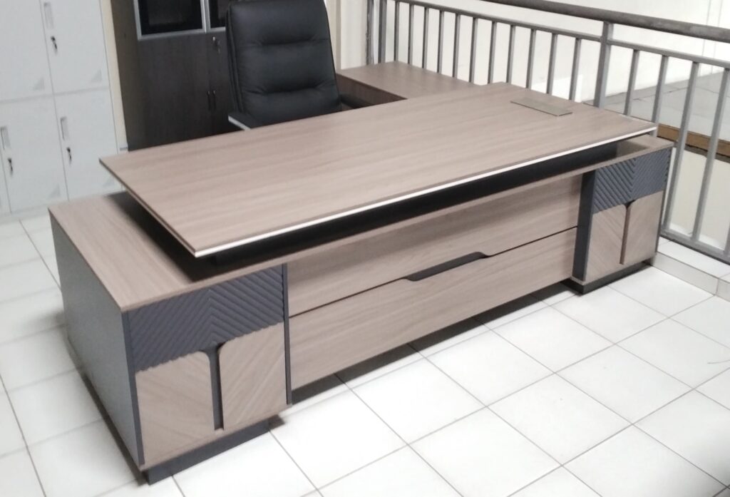 The Director’s Suite: 2.4m Luxury Executive Desk.